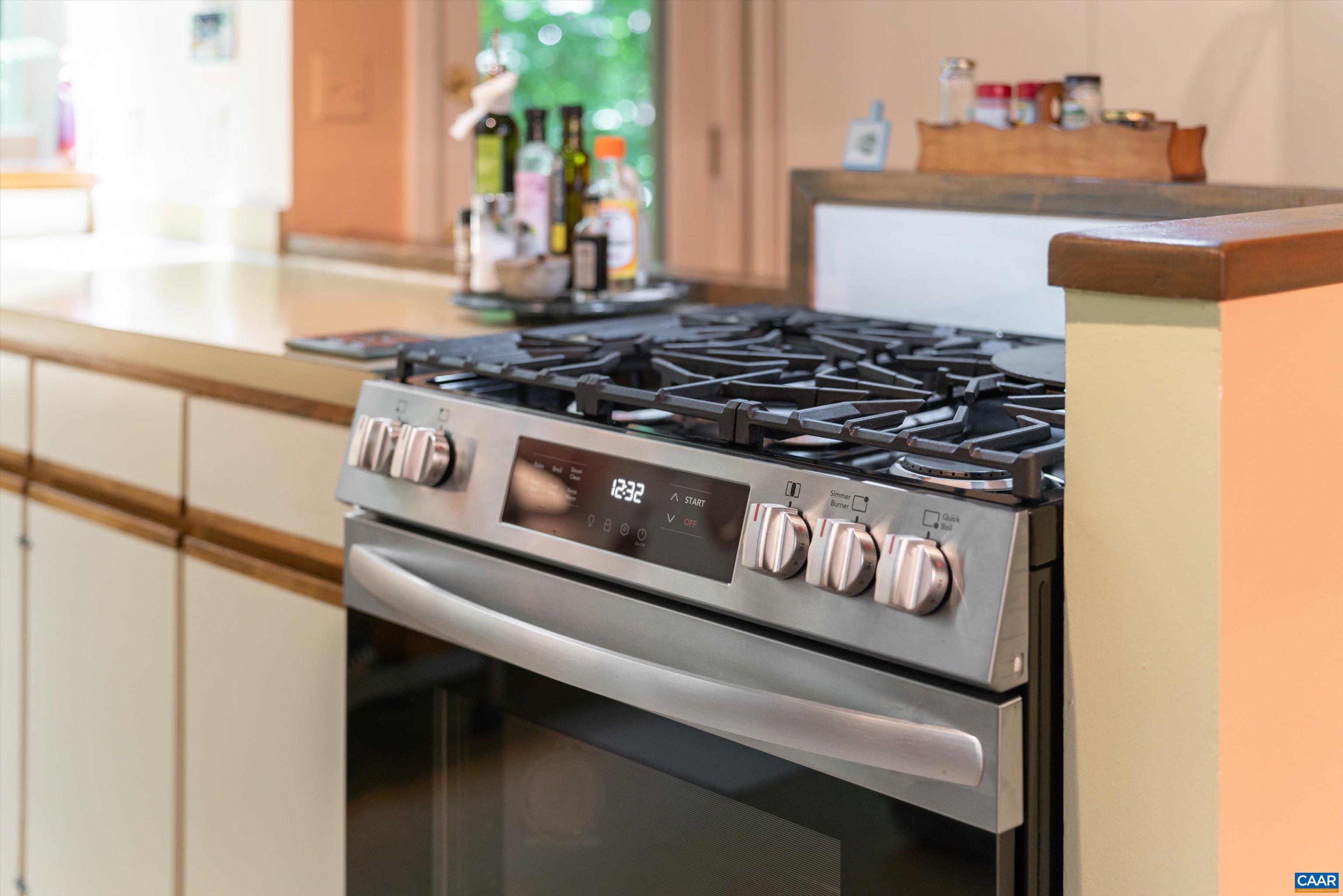 Gas range Gas range