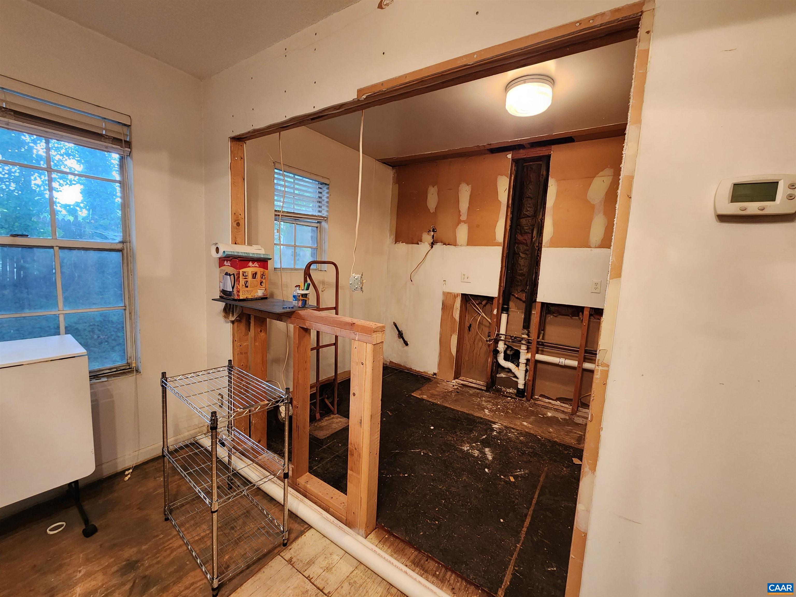 2517 HYDRAULIC RD, CHARLOTTESVILLE, Virginia 22901, 2 Bedrooms Bedrooms, ,1 BathroomBathrooms,Residential,2517 HYDRAULIC RD,679004 MLS # 679004 2517 HYDRAULIC RD, CHARLOTTESVILLE, Virginia 22901, 2 Bedrooms Bedrooms, ,1 BathroomBathrooms,Residential,2517 HYDRAULIC RD,679004 MLS # 679004