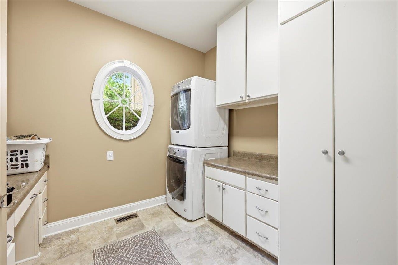 508 WAKEFIELD CIR, STAUNTON, Virginia 24401, 4 Bedrooms Bedrooms, ,3 BathroomsBathrooms,Residential,508 WAKEFIELD CIR,679025 MLS # 679025 508 WAKEFIELD CIR, STAUNTON, Virginia 24401, 4 Bedrooms Bedrooms, ,3 BathroomsBathrooms,Residential,508 WAKEFIELD CIR,679025 MLS # 679025