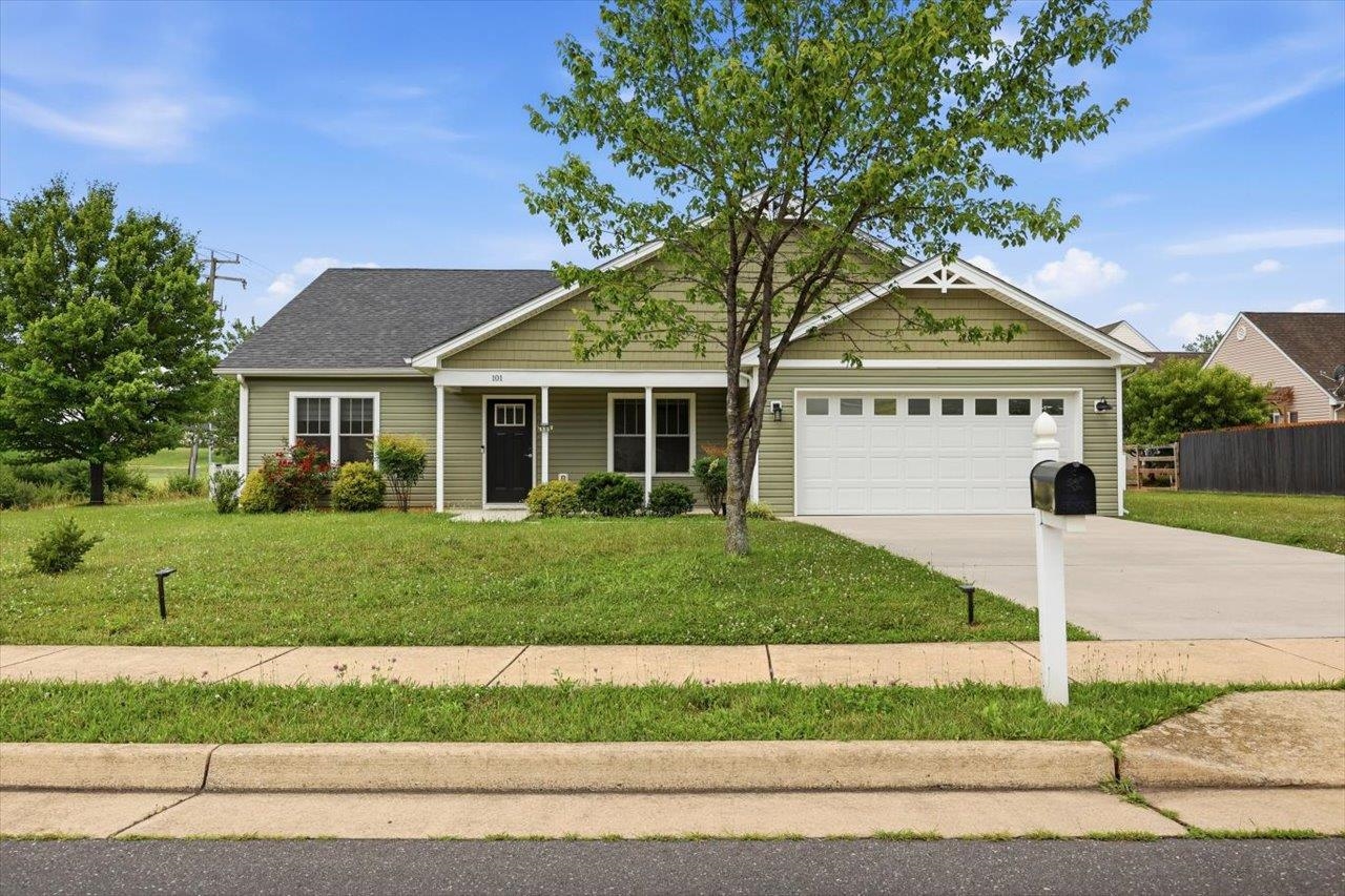 101 EVERSHIRE ST, WAYNESBORO, Virginia 22980, 4 Bedrooms Bedrooms, ,2 BathroomsBathrooms,Residential,101 EVERSHIRE ST,679029 MLS # 679029