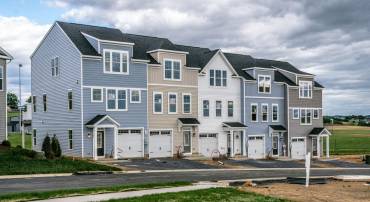 215 SCARLET MAPLE LN, BRIDGEWATER, Virginia 22812, 4 Bedrooms Bedrooms, ,3 BathroomsBathrooms,Residential,The Glen at Cooks Creek,215 SCARLET MAPLE LN,679031 MLS # 679031