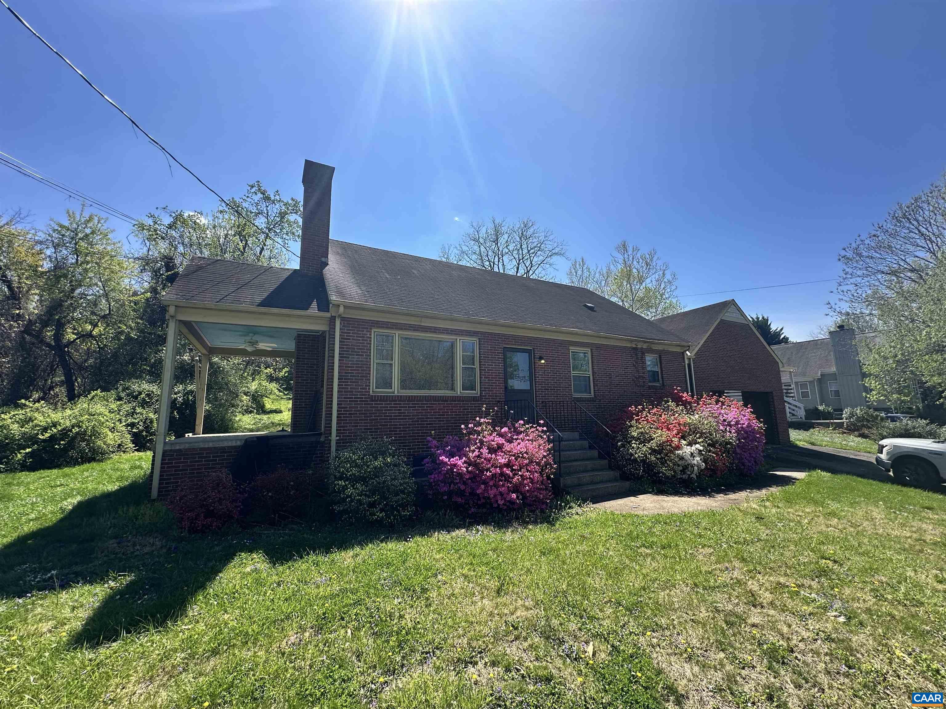912 SAINT CHARLES AVE, CHARLOTTESVILLE, Virginia 22901, 5 Bedrooms Bedrooms, ,3 BathroomsBathrooms,Residential,912 SAINT CHARLES AVE,679032 MLS # 679032