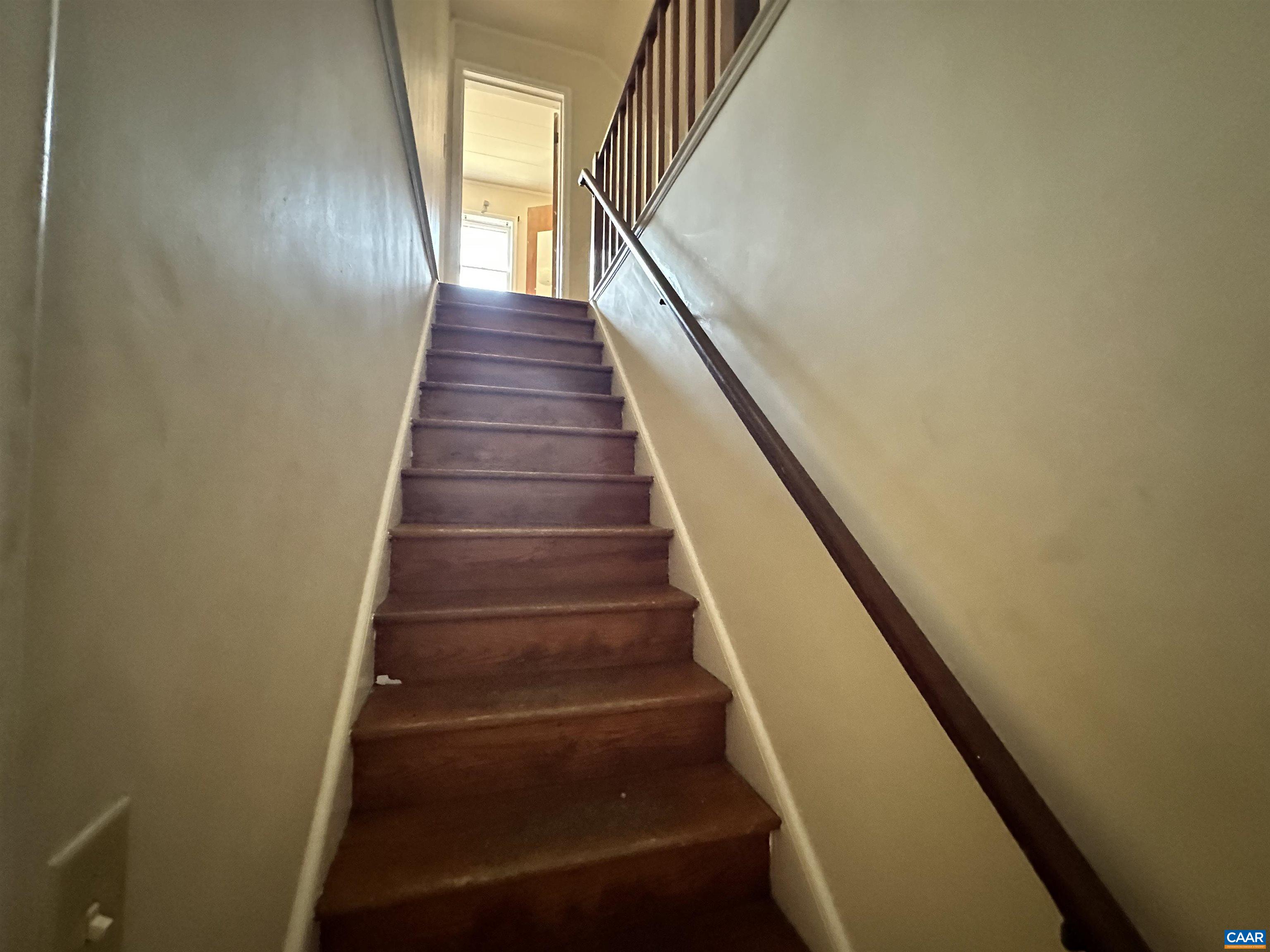 912 SAINT CHARLES AVE, CHARLOTTESVILLE, Virginia 22901, 5 Bedrooms Bedrooms, ,3 BathroomsBathrooms,Residential,912 SAINT CHARLES AVE,679032 MLS # 679032
