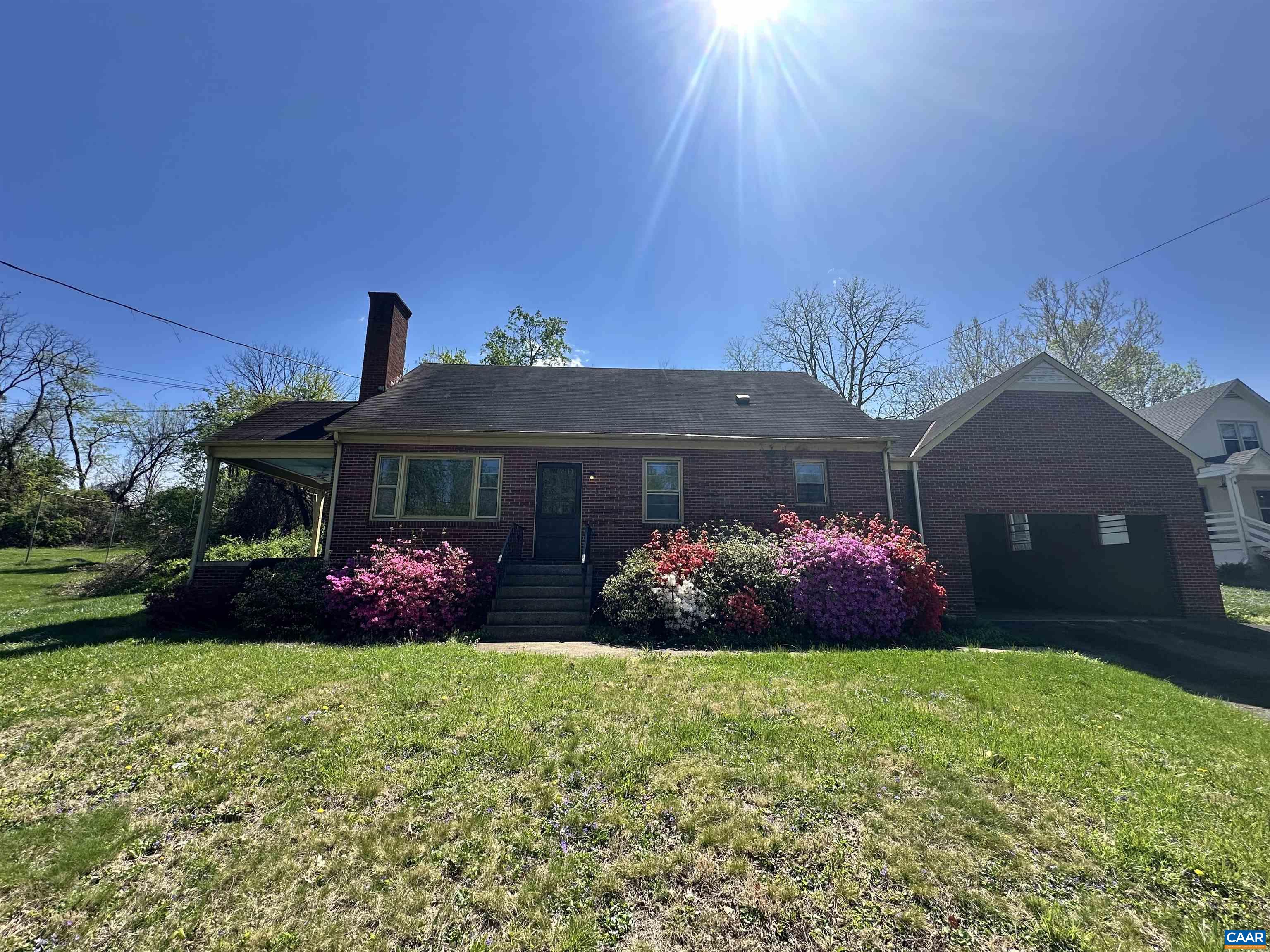 912 SAINT CHARLES AVE, CHARLOTTESVILLE, Virginia 22901, 5 Bedrooms Bedrooms, ,3 BathroomsBathrooms,Residential,912 SAINT CHARLES AVE,679032 MLS # 679032