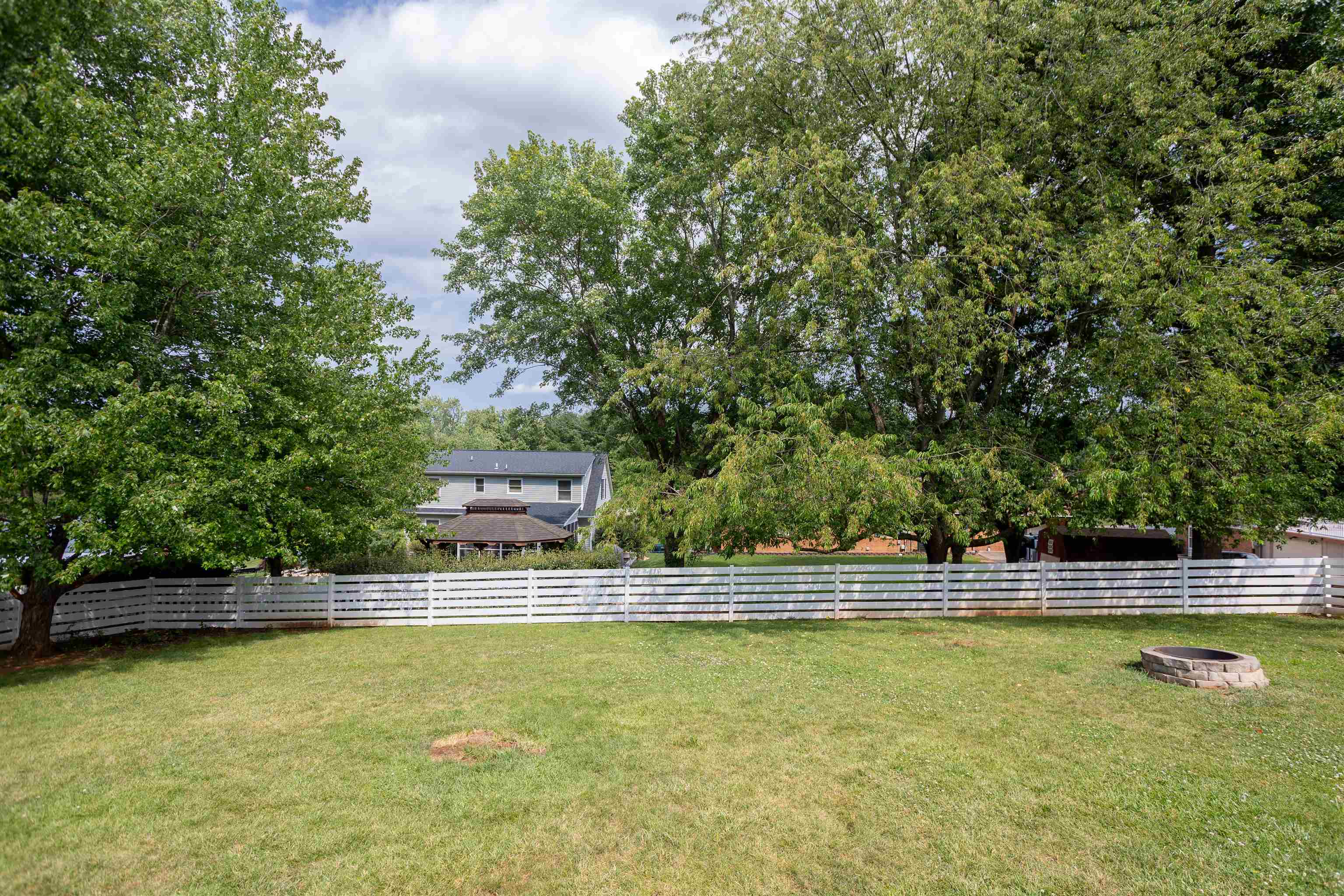 740 OLD GREENVILLE RD, STAUNTON, Virginia 24401, 3 Bedrooms Bedrooms, ,2 BathroomsBathrooms,Residential,740 OLD GREENVILLE RD,679044 MLS # 679044 740 OLD GREENVILLE RD, STAUNTON, Virginia 24401, 3 Bedrooms Bedrooms, ,2 BathroomsBathrooms,Residential,740 OLD GREENVILLE RD,679044 MLS # 679044