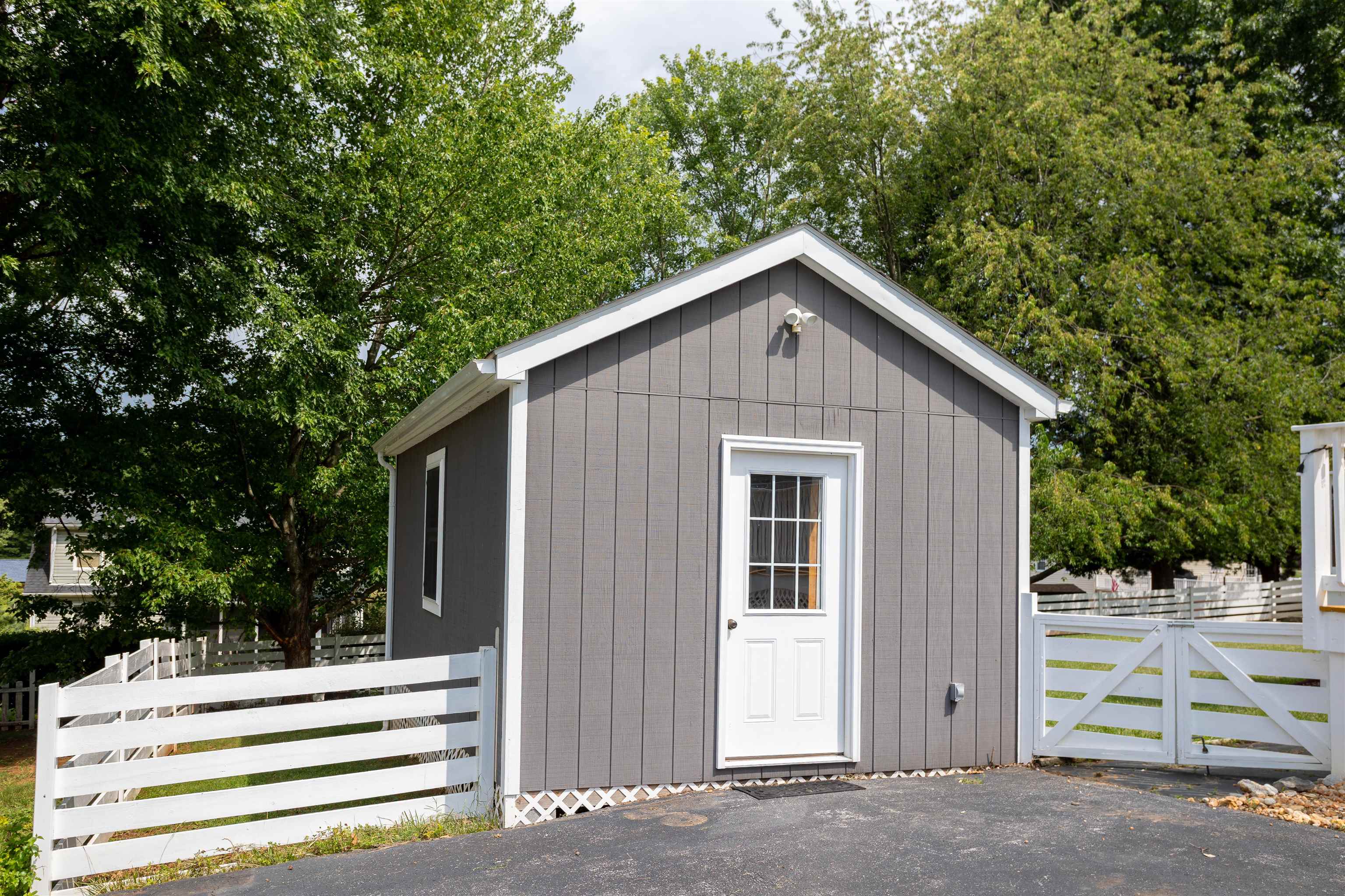 740 OLD GREENVILLE RD, STAUNTON, Virginia 24401, 3 Bedrooms Bedrooms, ,2 BathroomsBathrooms,Residential,740 OLD GREENVILLE RD,679044 MLS # 679044 740 OLD GREENVILLE RD, STAUNTON, Virginia 24401, 3 Bedrooms Bedrooms, ,2 BathroomsBathrooms,Residential,740 OLD GREENVILLE RD,679044 MLS # 679044