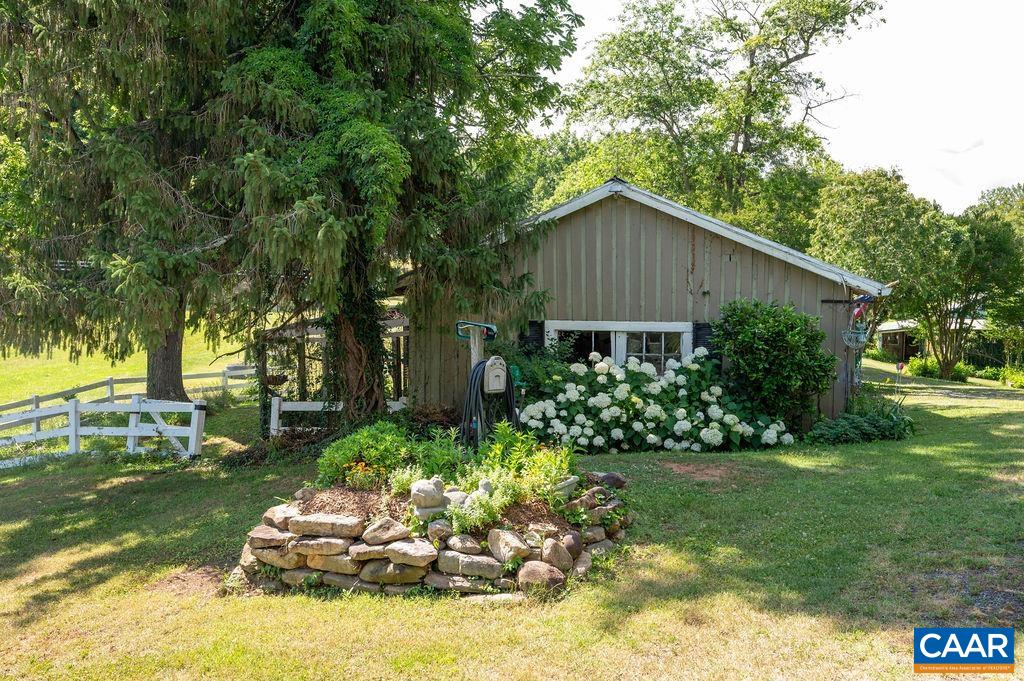 2646 FRAYS MILL RD, CHARLOTTESVILLE, Virginia 22968, 3 Bedrooms Bedrooms, ,3 BathroomsBathrooms,Residential,Spring Hill Farm,2646 FRAYS MILL RD,678946 MLS # 678946