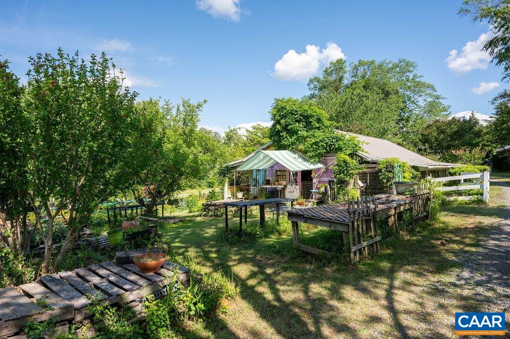 2646 FRAYS MILL RD, CHARLOTTESVILLE, Virginia 22968, 3 Bedrooms Bedrooms, ,3 BathroomsBathrooms,Residential,Spring Hill Farm,2646 FRAYS MILL RD,678946 MLS # 678946
