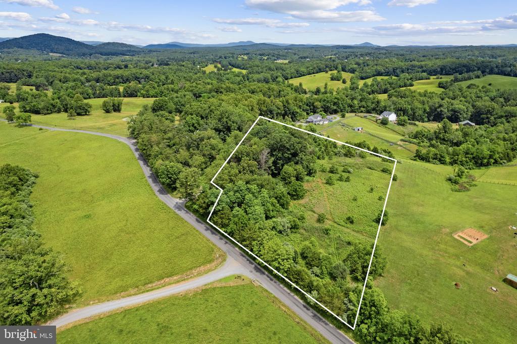 33 DOCS RD, CULPEPER, Virginia 22701, ,Land,33 DOCS RD,VACU2014256 MLS # VACU2014256