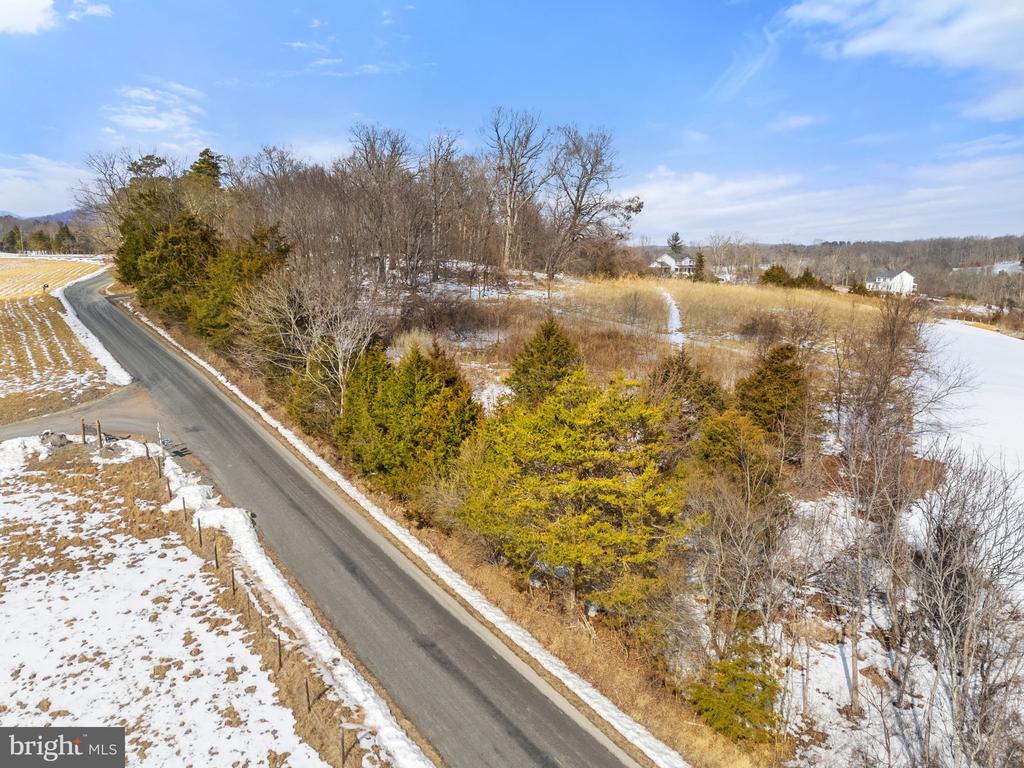33 DOCS RD, CULPEPER, Virginia 22701, ,Land,33 DOCS RD,VACU2014256 MLS # VACU2014256