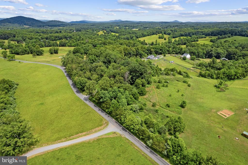 33 DOCS RD, CULPEPER, Virginia 22701, ,Land,33 DOCS RD,VACU2014256 MLS # VACU2014256