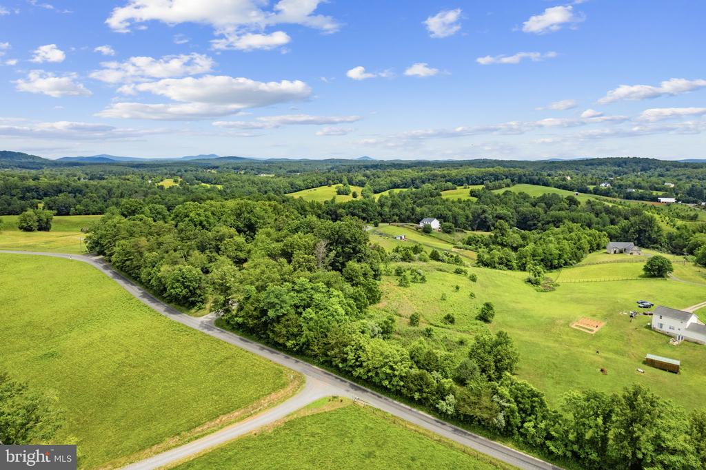 33 DOCS RD, CULPEPER, Virginia 22701, ,Land,33 DOCS RD,VACU2014256 MLS # VACU2014256
