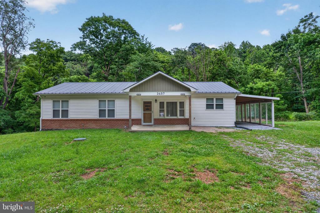 3457 LUCAS HOLLOW RD, STANLEY, Virginia 22851, 4 Bedrooms Bedrooms, ,2 BathroomsBathrooms,Residential,3457 LUCAS HOLLOW RD,VAPA2006596 MLS # VAPA2006596