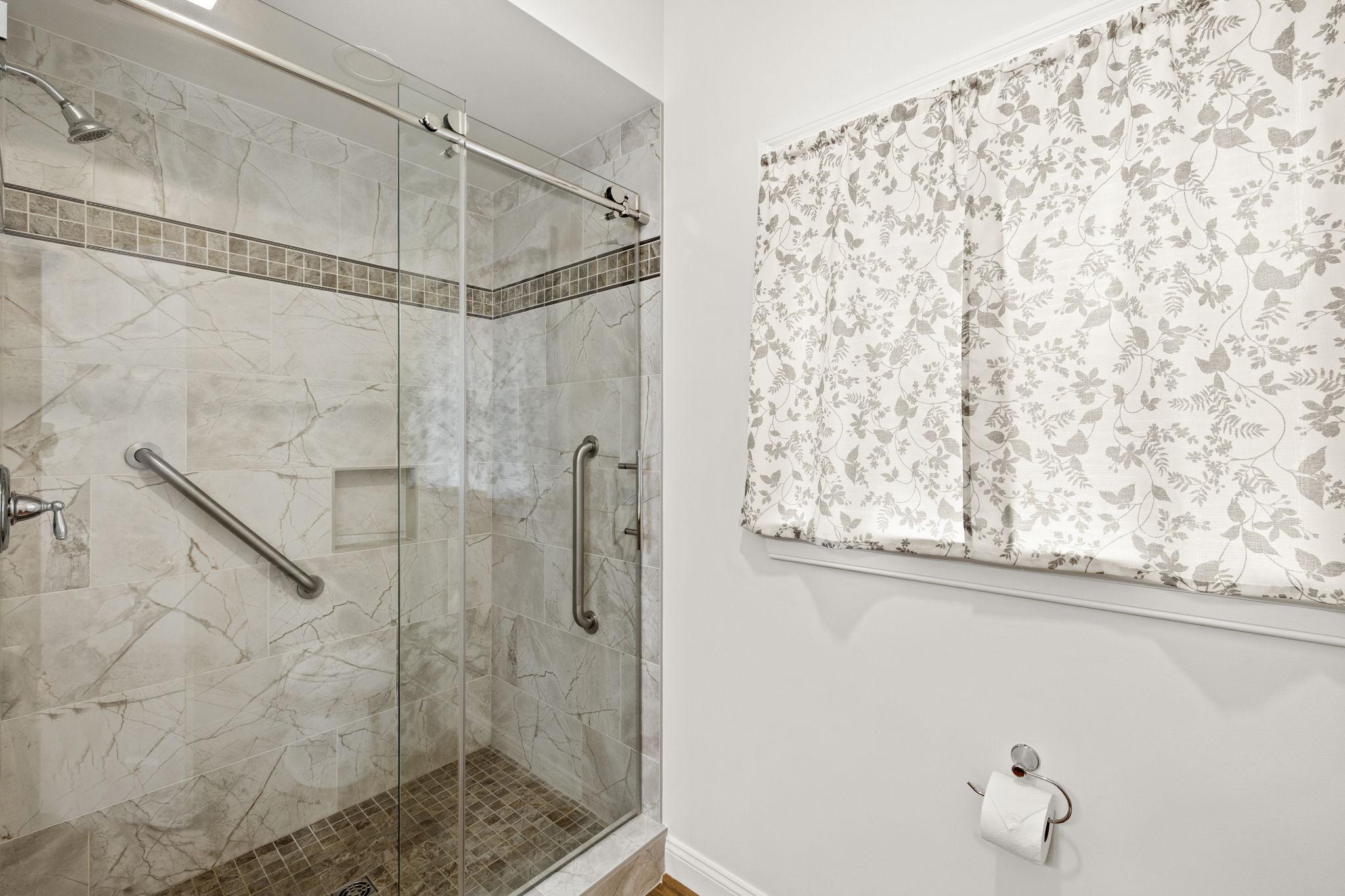 621 COUNTRY CLUB RD, CULPEPER, Virginia 22701, 3 Bedrooms Bedrooms, ,2 BathroomsBathrooms,Residential,621 COUNTRY CLUB RD,VACU2014186 MLS # VACU2014186