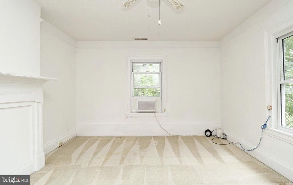 509 7 1/2 ST SW, CHARLOTTESVILLE, Virginia 22903, 3 Bedrooms Bedrooms, ,2 BathroomsBathrooms,Residential,509 7 1/2 ST SW,VACO2000244 MLS # VACO2000244 509 7 1/2 ST SW, CHARLOTTESVILLE, Virginia 22903, 3 Bedrooms Bedrooms, ,2 BathroomsBathrooms,Residential,509 7 1/2 ST SW,VACO2000244 MLS # VACO2000244