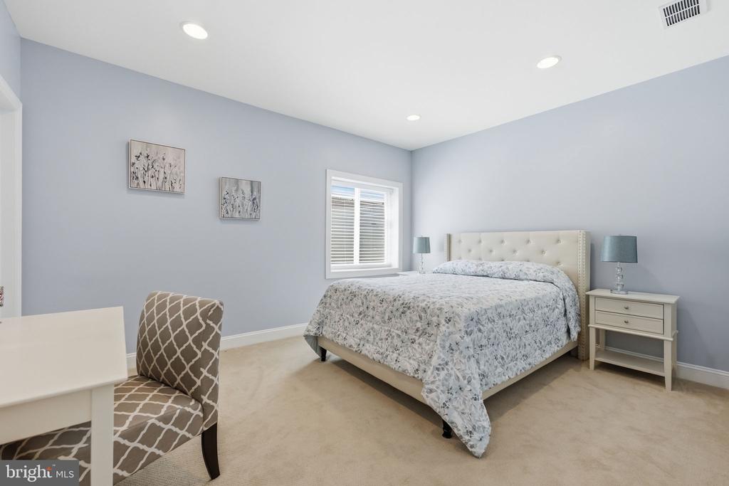 11428 OSPREY TRAIL, SPOTSYLVANIA, Virginia 22551, 3 Bedrooms Bedrooms, ,3 BathroomsBathrooms,Residential,11428 OSPREY TRAIL,VASP2043350 MLS # VASP2043350
