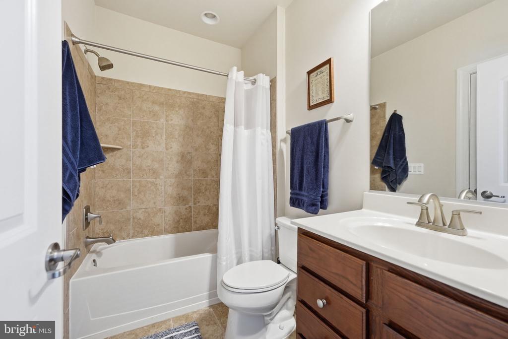 11428 OSPREY TRAIL, SPOTSYLVANIA, Virginia 22551, 3 Bedrooms Bedrooms, ,3 BathroomsBathrooms,Residential,11428 OSPREY TRAIL,VASP2043350 MLS # VASP2043350