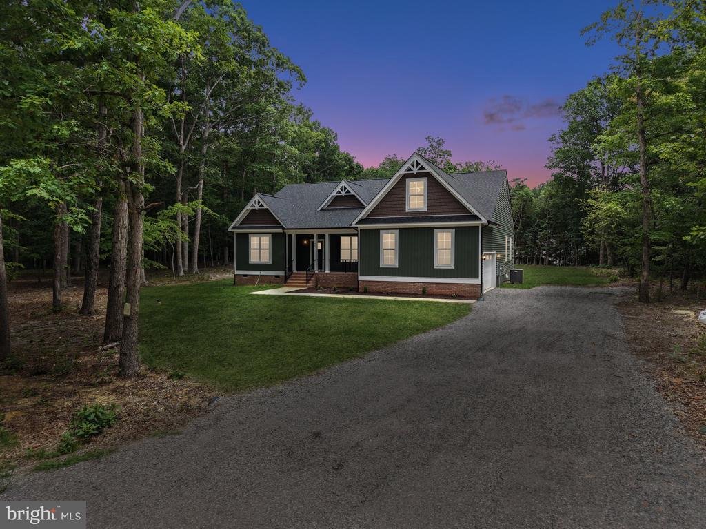 184 ANNA COVES CT, MINERAL, Virginia 23117, 3 Bedrooms Bedrooms, ,2 BathroomsBathrooms,Residential,184 ANNA COVES CT,VALA2010158 MLS # VALA2010158