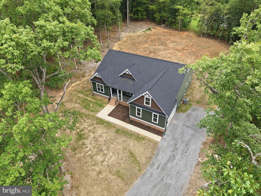 184 ANNA COVES CT, MINERAL, Virginia 23117, 3 Bedrooms Bedrooms, ,2 BathroomsBathrooms,Residential,184 ANNA COVES CT,VALA2010158 MLS # VALA2010158