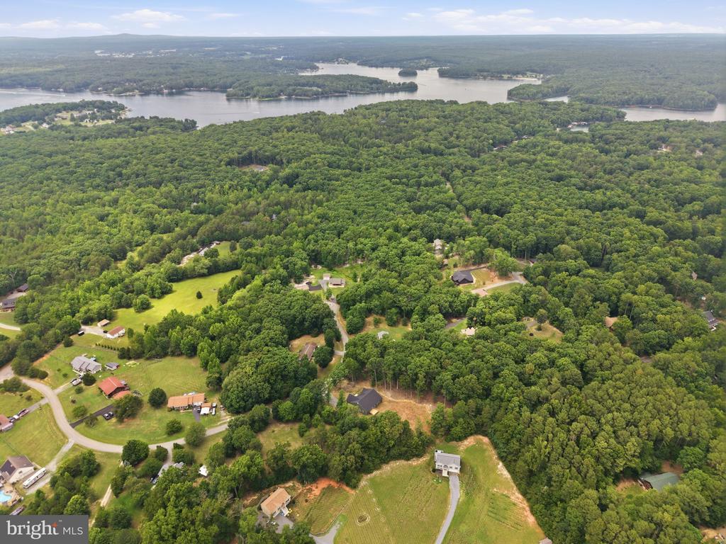 184 ANNA COVES CT, MINERAL, Virginia 23117, 3 Bedrooms Bedrooms, ,2 BathroomsBathrooms,Residential,184 ANNA COVES CT,VALA2010158 MLS # VALA2010158
