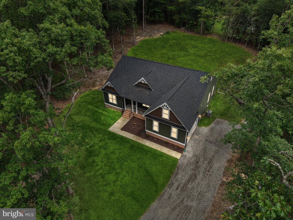 184 ANNA COVES CT, MINERAL, Virginia 23117, 3 Bedrooms Bedrooms, ,2 BathroomsBathrooms,Residential,184 ANNA COVES CT,VALA2010158 MLS # VALA2010158