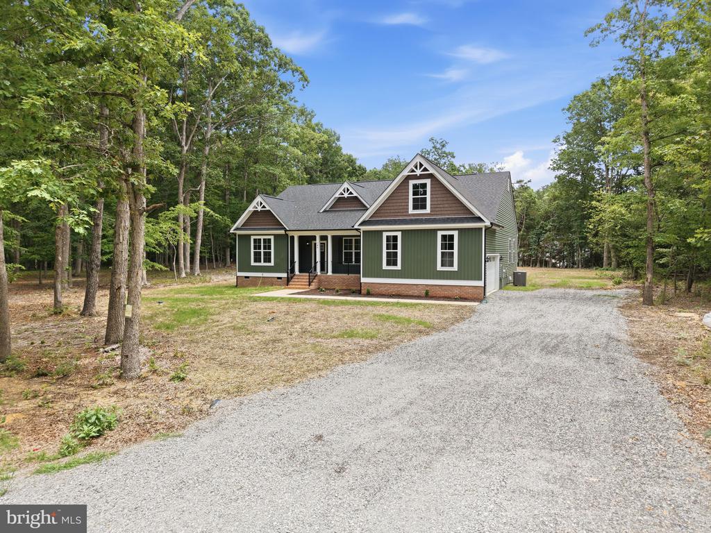 184 ANNA COVES CT, MINERAL, Virginia 23117, 3 Bedrooms Bedrooms, ,2 BathroomsBathrooms,Residential,184 ANNA COVES CT,VALA2010158 MLS # VALA2010158