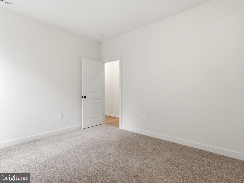 184 DICKINSON DR, MINERAL, Virginia 23117, 3 Bedrooms Bedrooms, ,2 BathroomsBathrooms,Residential,184 DICKINSON DR,VALA2010166 MLS # VALA2010166