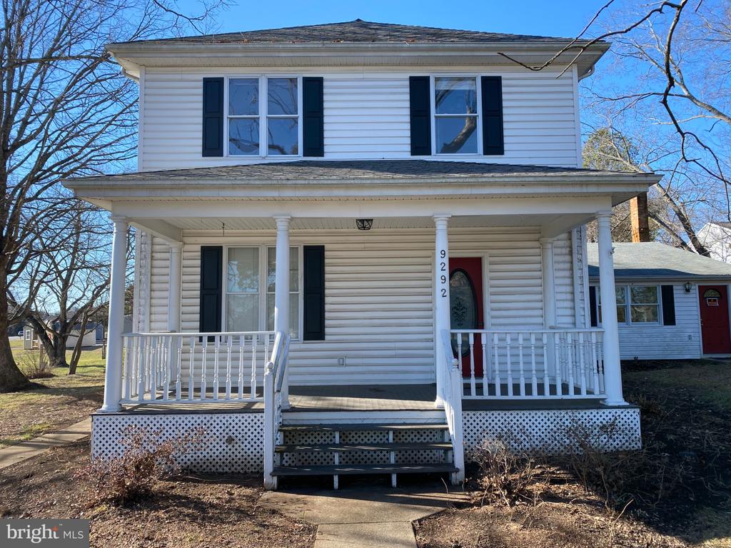 9292 OLD DUMFRIES RD, CATLETT, Virginia 20119, 5 Bedrooms Bedrooms, ,3 BathroomsBathrooms,Residential,9292 OLD DUMFRIES RD,VAFQ2022894 MLS # VAFQ2022894