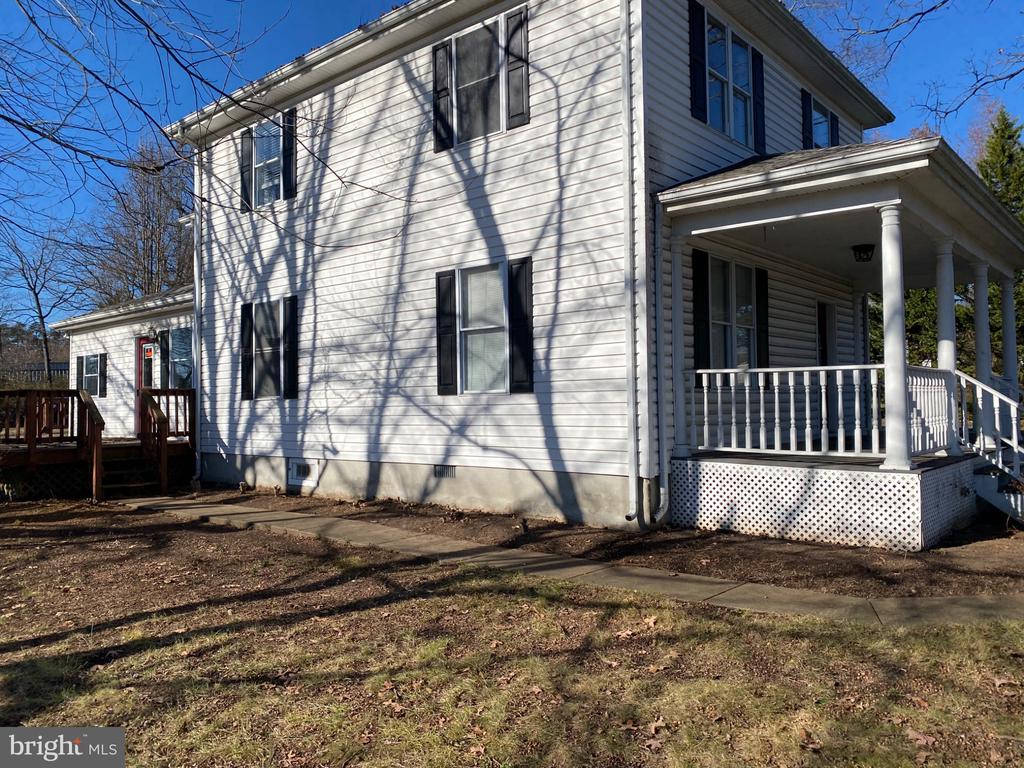 9292 OLD DUMFRIES RD, CATLETT, Virginia 20119, 5 Bedrooms Bedrooms, ,3 BathroomsBathrooms,Residential,9292 OLD DUMFRIES RD,VAFQ2022894 MLS # VAFQ2022894