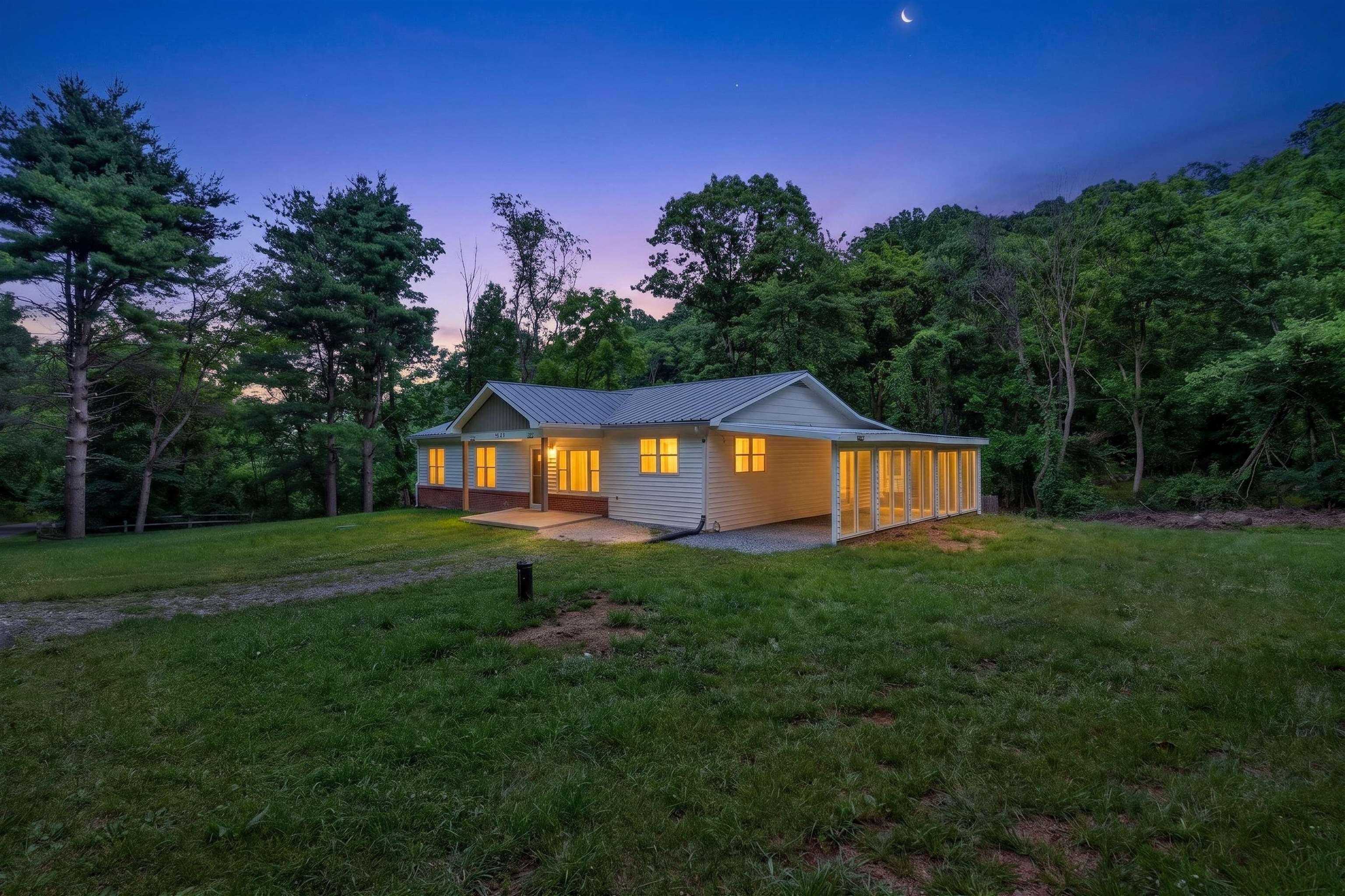 3457 LUCAS HOLLOW RD, STANLEY, Virginia 22851, 4 Bedrooms Bedrooms, ,2 BathroomsBathrooms,Residential,3457 LUCAS HOLLOW RD,678822 MLS # 678822