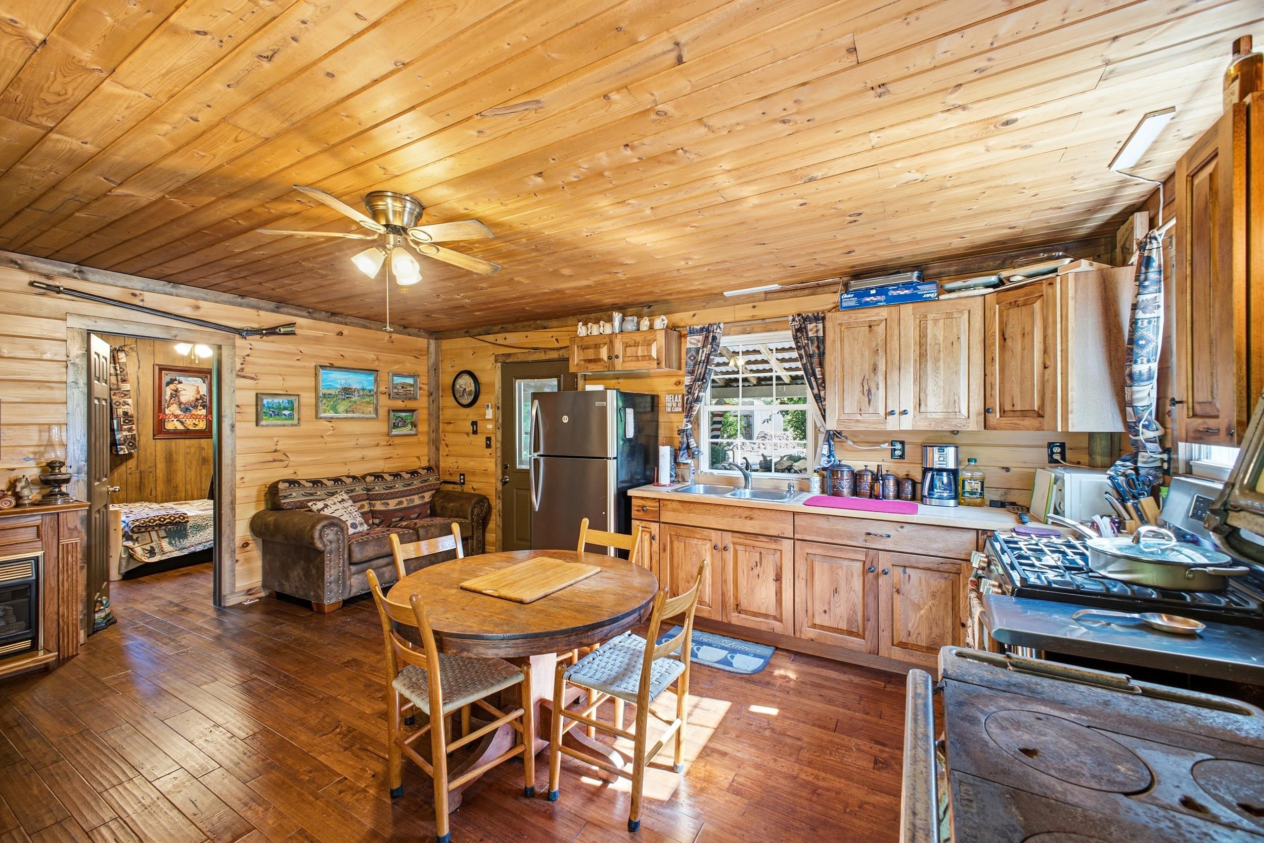 5855 JOLLETT RD, ELKTON, Virginia 22827, 1 Bedroom Bedrooms, ,1 BathroomBathrooms,Residential,5855 JOLLETT RD,679053 MLS # 679053 5855 JOLLETT RD, ELKTON, Virginia 22827, 1 Bedroom Bedrooms, ,1 BathroomBathrooms,Residential,5855 JOLLETT RD,679053 MLS # 679053