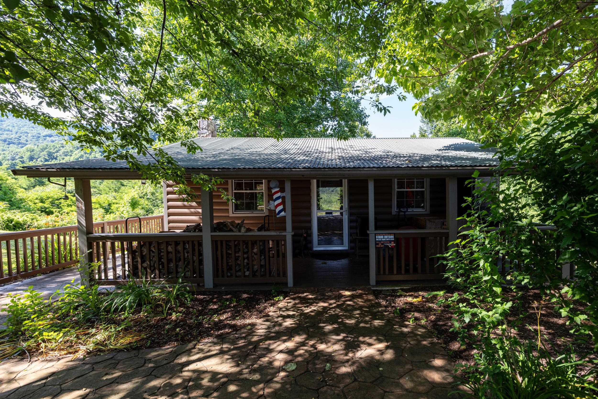 5855 JOLLETT RD, ELKTON, Virginia 22827, 1 Bedroom Bedrooms, ,1 BathroomBathrooms,Residential,5855 JOLLETT RD,679053 MLS # 679053 5855 JOLLETT RD, ELKTON, Virginia 22827, 1 Bedroom Bedrooms, ,1 BathroomBathrooms,Residential,5855 JOLLETT RD,679053 MLS # 679053