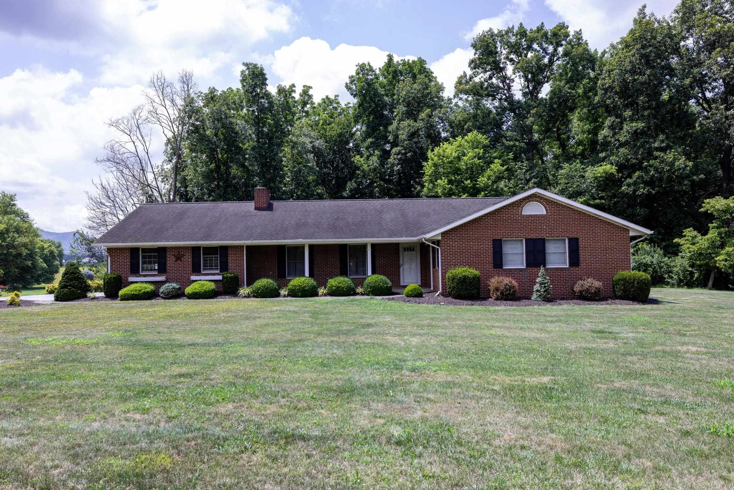 1630 ISLAND FORD RD, ELKTON, Virginia 22827, 3 Bedrooms Bedrooms, ,2 BathroomsBathrooms,Residential,1630 ISLAND FORD RD,679054 MLS # 679054 1630 ISLAND FORD RD, ELKTON, Virginia 22827, 3 Bedrooms Bedrooms, ,2 BathroomsBathrooms,Residential,1630 ISLAND FORD RD,679054 MLS # 679054