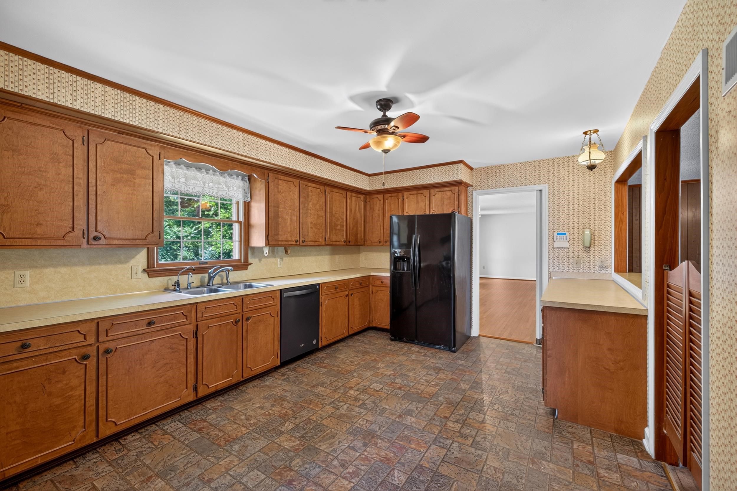 1630 ISLAND FORD RD, ELKTON, Virginia 22827, 3 Bedrooms Bedrooms, ,2 BathroomsBathrooms,Residential,1630 ISLAND FORD RD,679054 MLS # 679054 1630 ISLAND FORD RD, ELKTON, Virginia 22827, 3 Bedrooms Bedrooms, ,2 BathroomsBathrooms,Residential,1630 ISLAND FORD RD,679054 MLS # 679054
