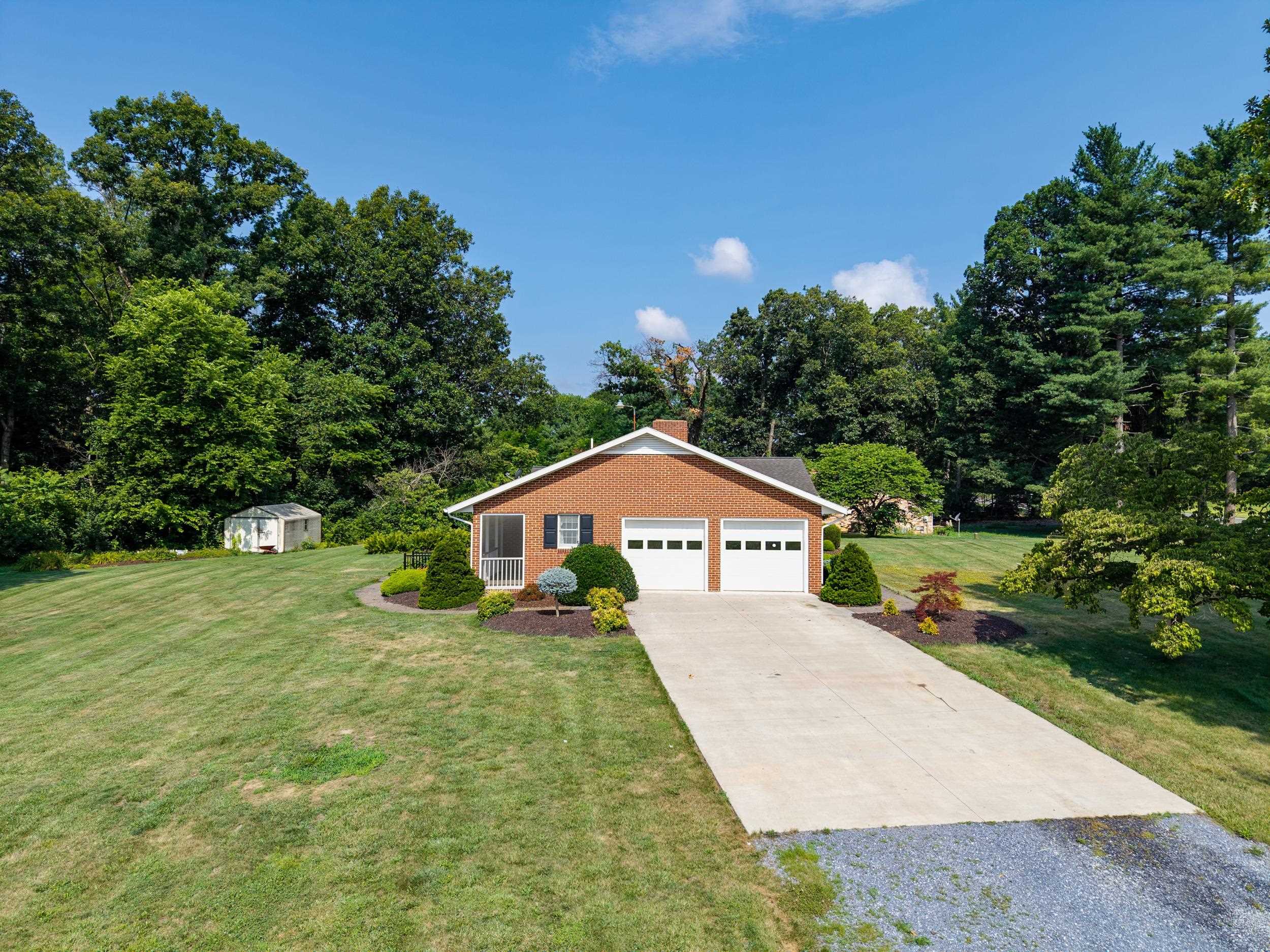 1630 ISLAND FORD RD, ELKTON, Virginia 22827, 3 Bedrooms Bedrooms, ,2 BathroomsBathrooms,Residential,1630 ISLAND FORD RD,679054 MLS # 679054 1630 ISLAND FORD RD, ELKTON, Virginia 22827, 3 Bedrooms Bedrooms, ,2 BathroomsBathrooms,Residential,1630 ISLAND FORD RD,679054 MLS # 679054