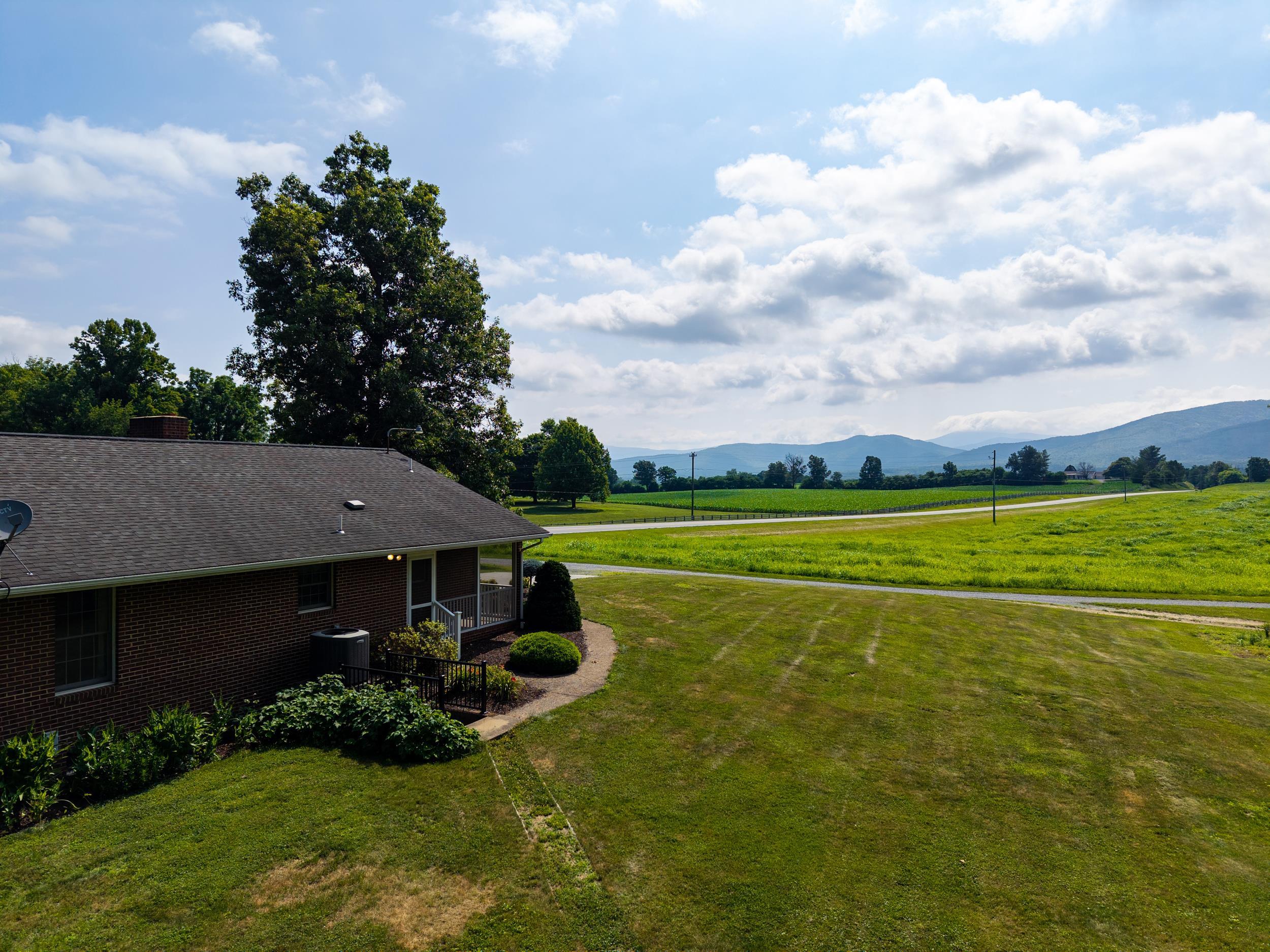 1630 ISLAND FORD RD, ELKTON, Virginia 22827, 3 Bedrooms Bedrooms, ,2 BathroomsBathrooms,Residential,1630 ISLAND FORD RD,679054 MLS # 679054 1630 ISLAND FORD RD, ELKTON, Virginia 22827, 3 Bedrooms Bedrooms, ,2 BathroomsBathrooms,Residential,1630 ISLAND FORD RD,679054 MLS # 679054
