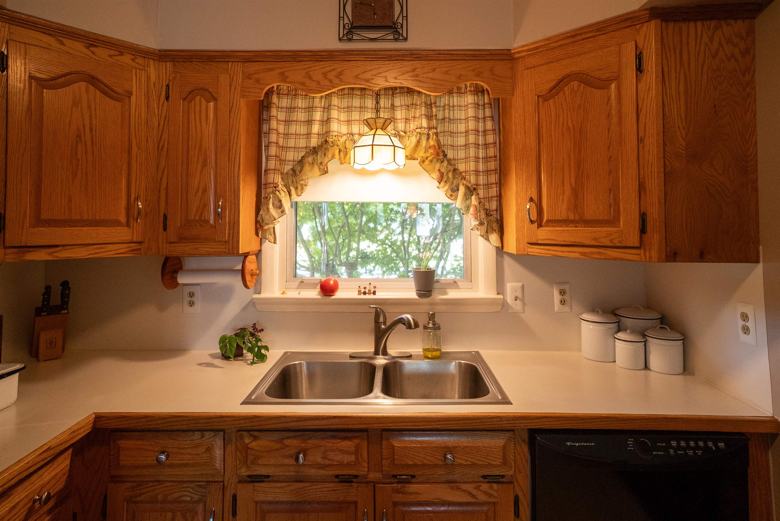 7115 COMMUNITY CENTER RD, DAYTON, Virginia 22821, 3 Bedrooms Bedrooms, ,1 BathroomBathrooms,Residential,7115 COMMUNITY CENTER RD,679062 MLS # 679062 7115 COMMUNITY CENTER RD, DAYTON, Virginia 22821, 3 Bedrooms Bedrooms, ,1 BathroomBathrooms,Residential,7115 COMMUNITY CENTER RD,679062 MLS # 679062