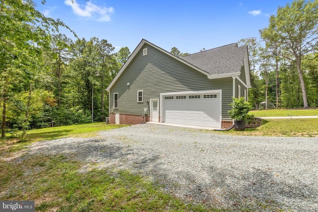 365 MOON SHADOW LN, LOUISA, Virginia 23093, 3 Bedrooms Bedrooms, ,2 BathroomsBathrooms,Residential,365 MOON SHADOW LN,VALA2010026 MLS # VALA2010026