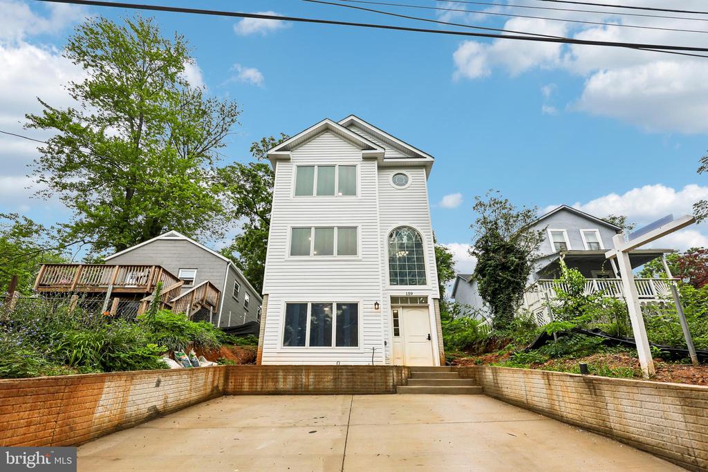 159 HAITI ST, WARRENTON, Virginia 20186, 3 Bedrooms Bedrooms, ,3 BathroomsBathrooms,Residential,159 HAITI ST,VAFQ2022426 MLS # VAFQ2022426