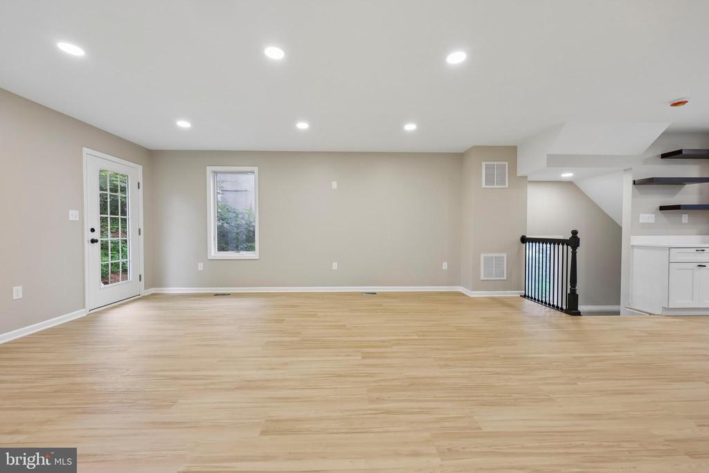 159 HAITI ST, WARRENTON, Virginia 20186, 3 Bedrooms Bedrooms, ,3 BathroomsBathrooms,Residential,159 HAITI ST,VAFQ2022426 MLS # VAFQ2022426