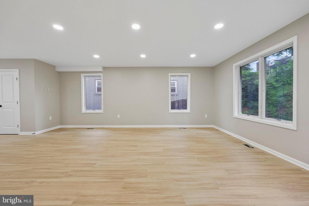 159 HAITI ST, WARRENTON, Virginia 20186, 3 Bedrooms Bedrooms, ,3 BathroomsBathrooms,Residential,159 HAITI ST,VAFQ2022426 MLS # VAFQ2022426