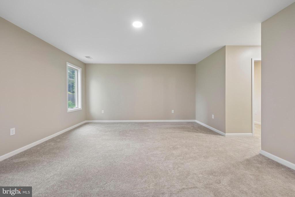 159 HAITI ST, WARRENTON, Virginia 20186, 3 Bedrooms Bedrooms, ,3 BathroomsBathrooms,Residential,159 HAITI ST,VAFQ2022426 MLS # VAFQ2022426