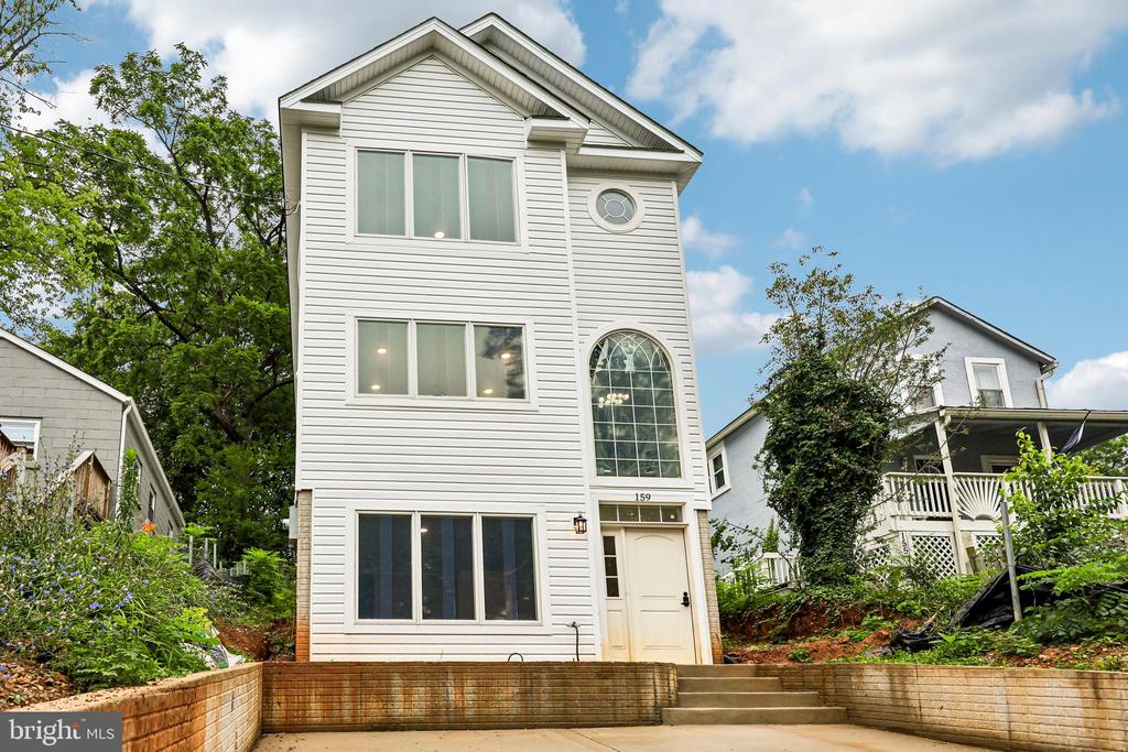 159 HAITI ST, WARRENTON, Virginia 20186, 3 Bedrooms Bedrooms, ,3 BathroomsBathrooms,Residential,159 HAITI ST,VAFQ2022426 MLS # VAFQ2022426