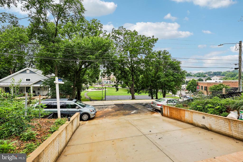 159 HAITI ST, WARRENTON, Virginia 20186, 3 Bedrooms Bedrooms, ,3 BathroomsBathrooms,Residential,159 HAITI ST,VAFQ2022426 MLS # VAFQ2022426