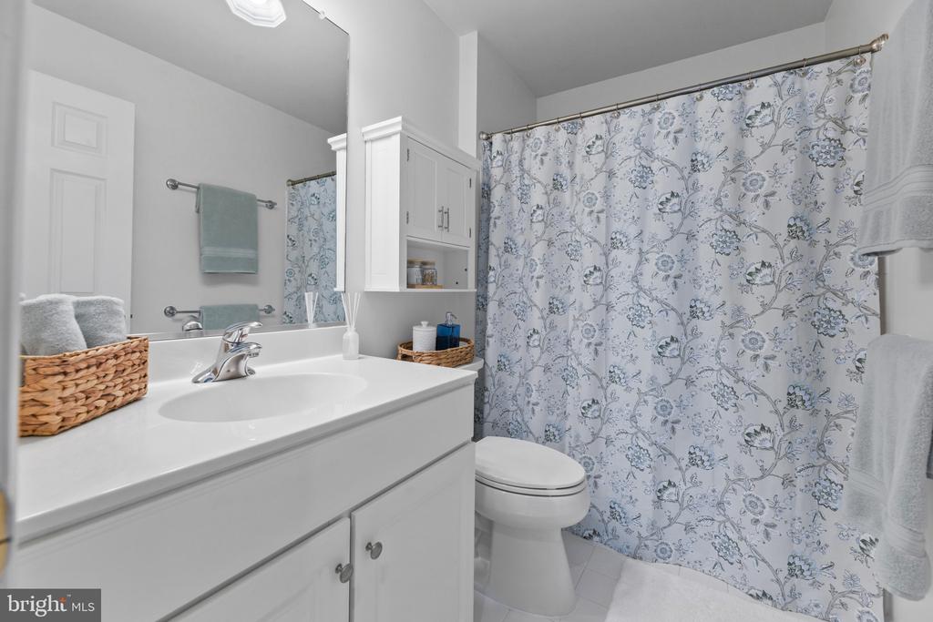 7636 MOVERN LN, WARRENTON, Virginia 20187, 5 Bedrooms Bedrooms, ,3 BathroomsBathrooms,Residential,7636 MOVERN LN,VAFQ2022764 MLS # VAFQ2022764 7636 MOVERN LN, WARRENTON, Virginia 20187, 5 Bedrooms Bedrooms, ,3 BathroomsBathrooms,Residential,7636 MOVERN LN,VAFQ2022764 MLS # VAFQ2022764
