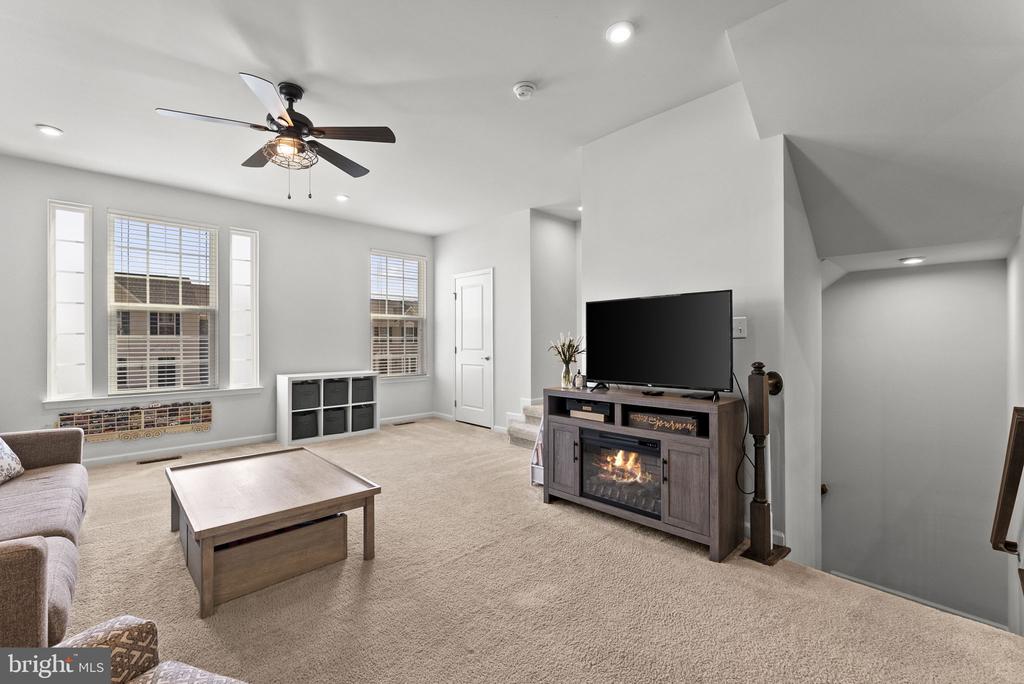 6410 CRITTENDEN LN, SPOTSYLVANIA, Virginia 22553, 3 Bedrooms Bedrooms, ,2 BathroomsBathrooms,Residential,6410 CRITTENDEN LN,VASP2043240 MLS # VASP2043240 6410 CRITTENDEN LN, SPOTSYLVANIA, Virginia 22553, 3 Bedrooms Bedrooms, ,2 BathroomsBathrooms,Residential,6410 CRITTENDEN LN,VASP2043240 MLS # VASP2043240