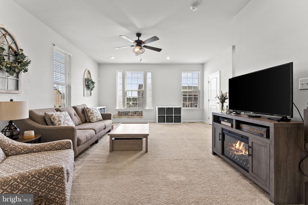 6410 CRITTENDEN LN, SPOTSYLVANIA, Virginia 22553, 3 Bedrooms Bedrooms, ,2 BathroomsBathrooms,Residential,6410 CRITTENDEN LN,VASP2043240 MLS # VASP2043240 6410 CRITTENDEN LN, SPOTSYLVANIA, Virginia 22553, 3 Bedrooms Bedrooms, ,2 BathroomsBathrooms,Residential,6410 CRITTENDEN LN,VASP2043240 MLS # VASP2043240