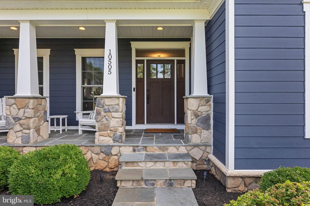 10505 RIDGE COVE LN, SPOTSYLVANIA, Virginia 22551, 5 Bedrooms Bedrooms, ,5 BathroomsBathrooms,Residential,10505 RIDGE COVE LN,VASP2043128 MLS # VASP2043128