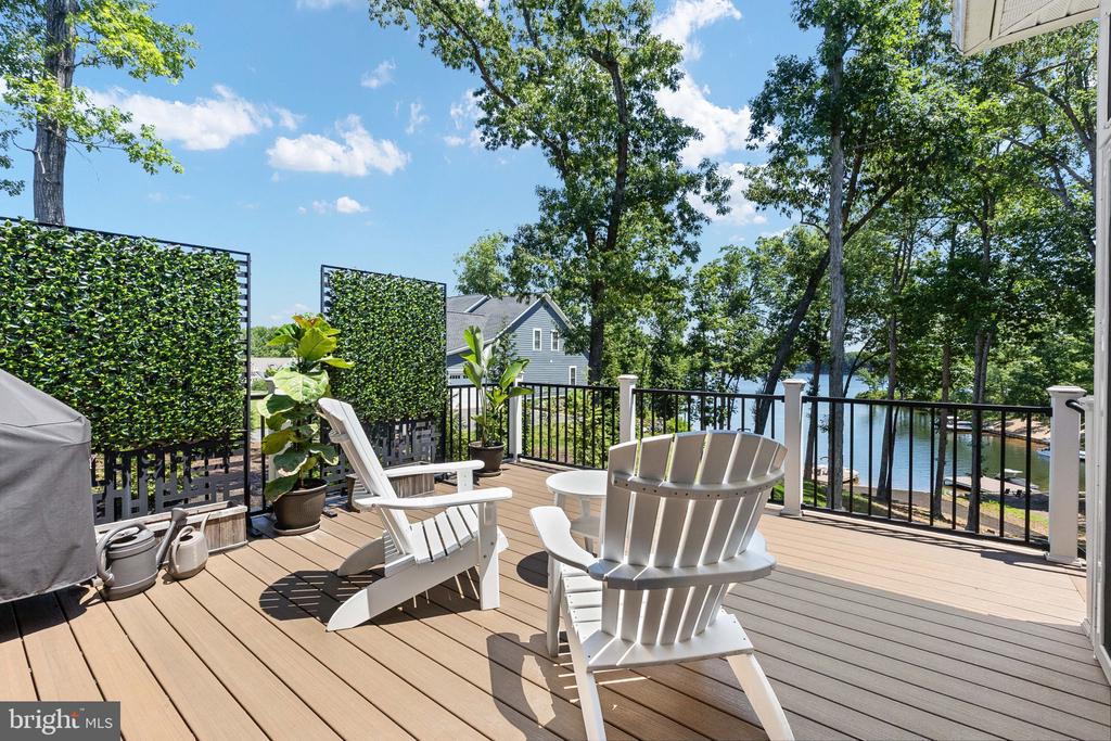 10505 RIDGE COVE LN, SPOTSYLVANIA, Virginia 22551, 5 Bedrooms Bedrooms, ,5 BathroomsBathrooms,Residential,10505 RIDGE COVE LN,VASP2043128 MLS # VASP2043128