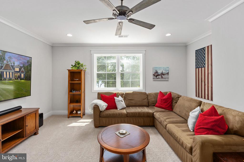 10505 RIDGE COVE LN, SPOTSYLVANIA, Virginia 22551, 5 Bedrooms Bedrooms, ,5 BathroomsBathrooms,Residential,10505 RIDGE COVE LN,VASP2043128 MLS # VASP2043128
